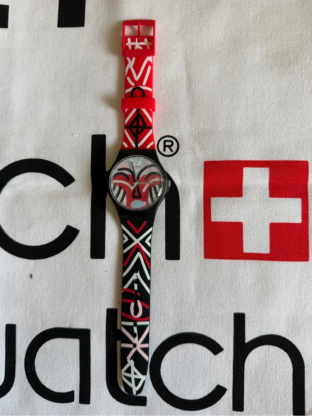 Swatch Mask Parade (SUOB127) unisex watch